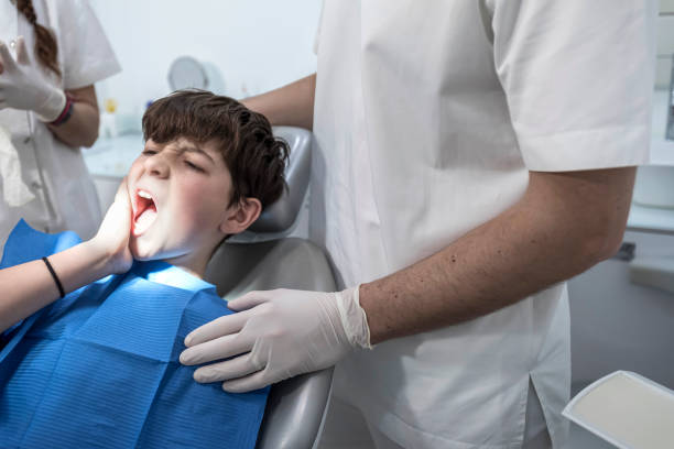 Best Emergency Treatment for Toothache in Iowa City, IA